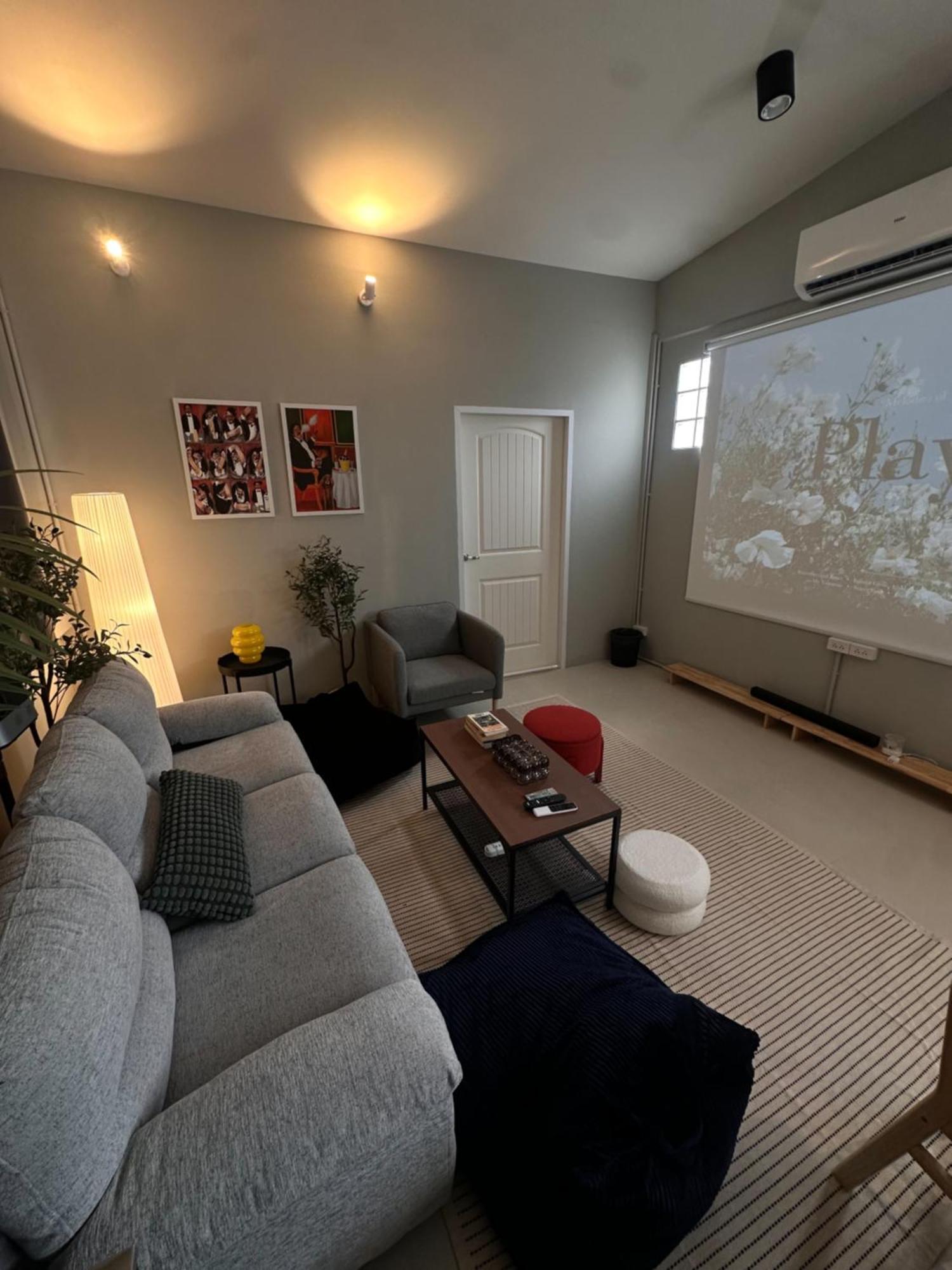 Ferienhaus Cozy&modern 6-br Home, 14pax - Central, 5mins Bts