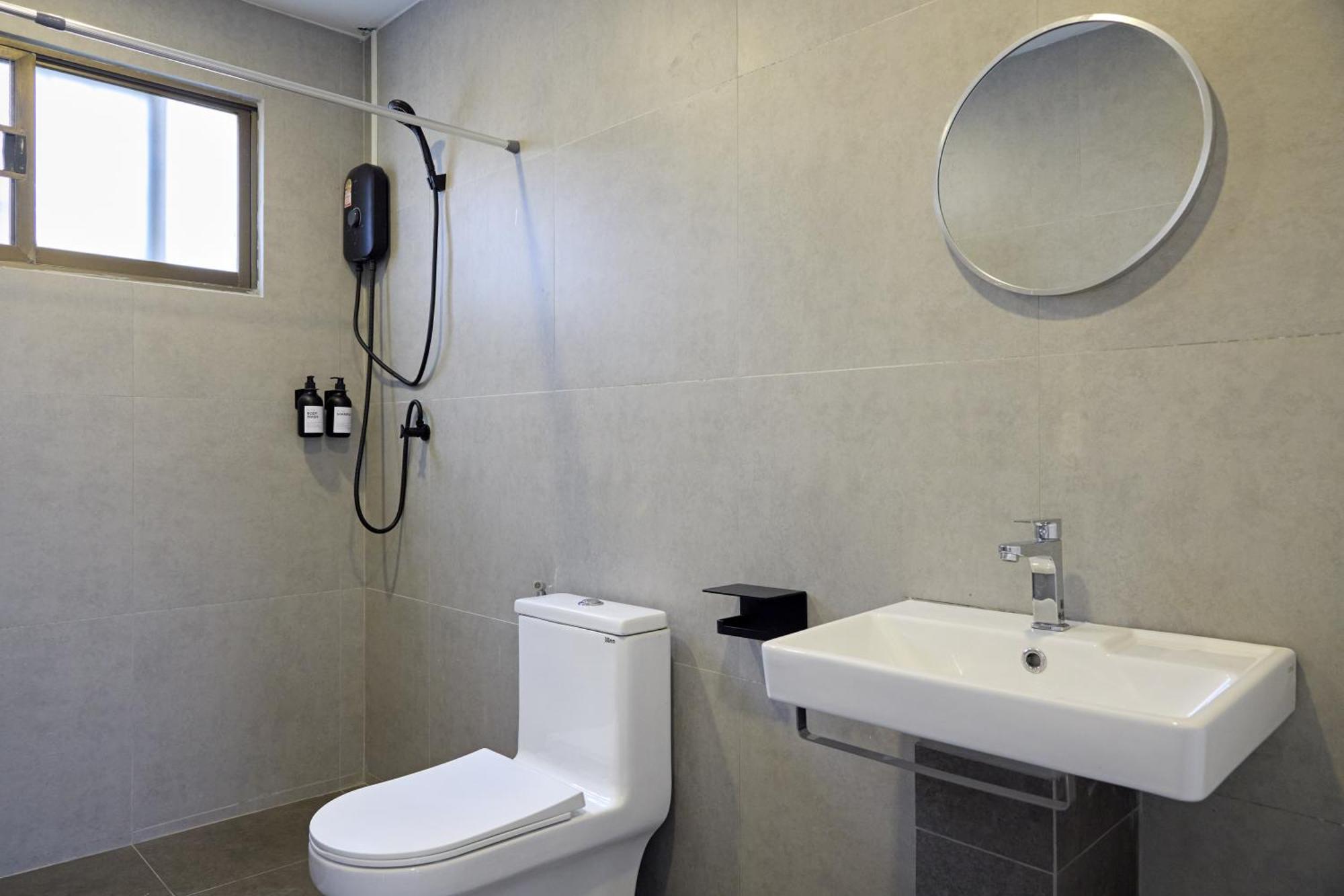 Ferienhaus Cozy&modern 6-br Home, 14pax - Central, 5mins Bts *